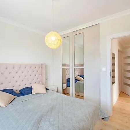 Aparts Care Rozmarzona Akacjowa Sianożęty